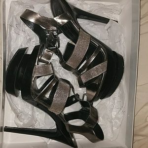 Jessica Simpson heels